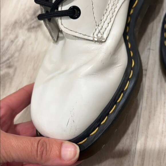 Dr. Martens High White TALL  Combat Boots 10103 SIZE 6 WOMEN - Picture 4 of 9